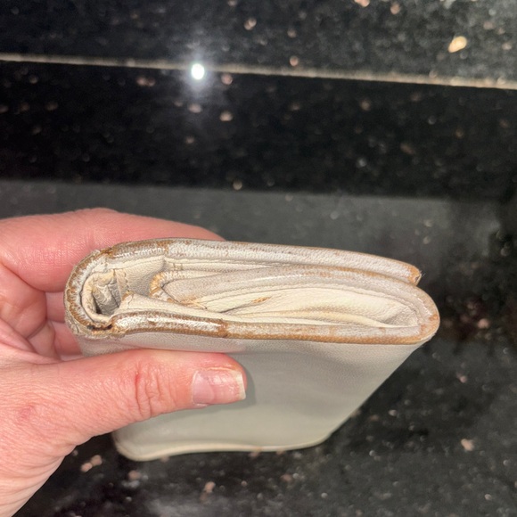 Yves saint laurent YSL womens compact wallet. - Picture 10 of 11